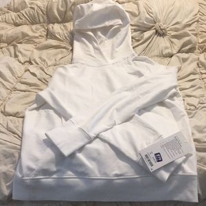 New lulu lemon pullover. All white. Size 10